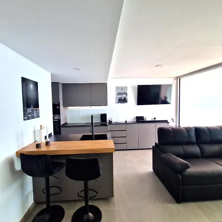 Duplex Con Vistas Impresionantes פואנגירולה